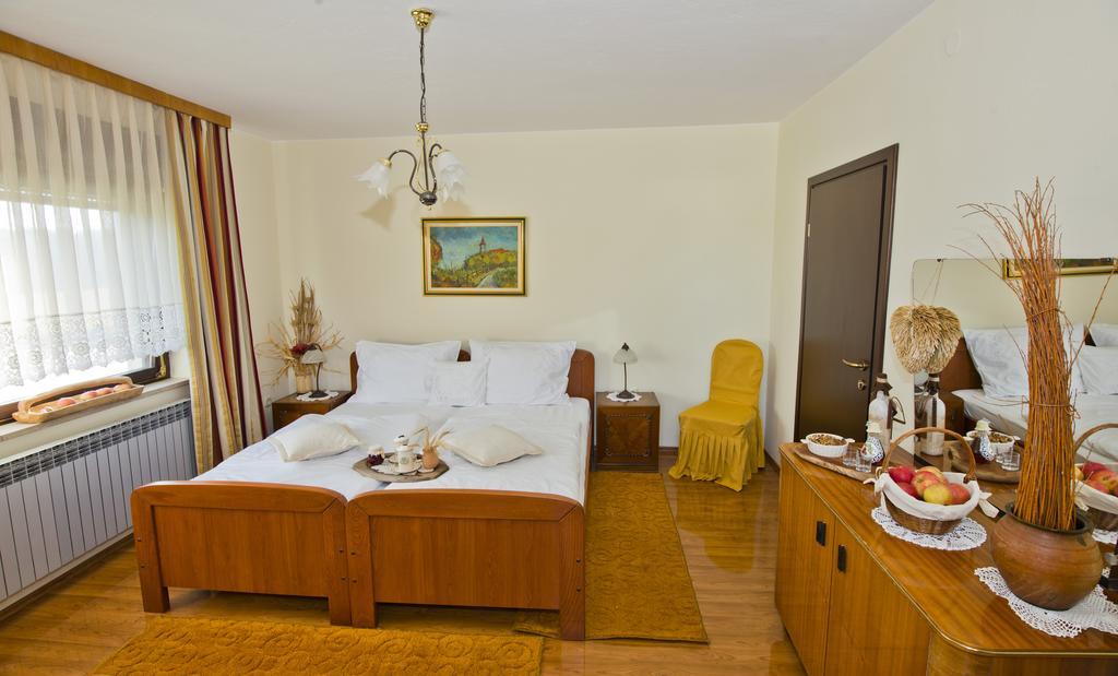 Guesthouse Zganjer Ozalj Room photo